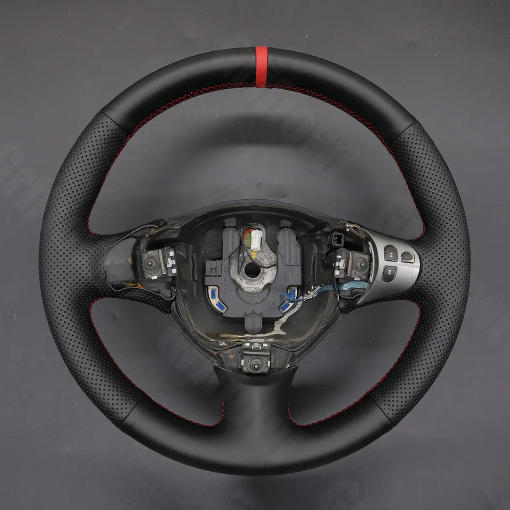 Griffowl Steering Wheel Cover for Bespoke Hatchback Alfa Romeo 147 Multi-Function 2000-2010. Elevate your interior with Griffowl's wrap and stitch kit.