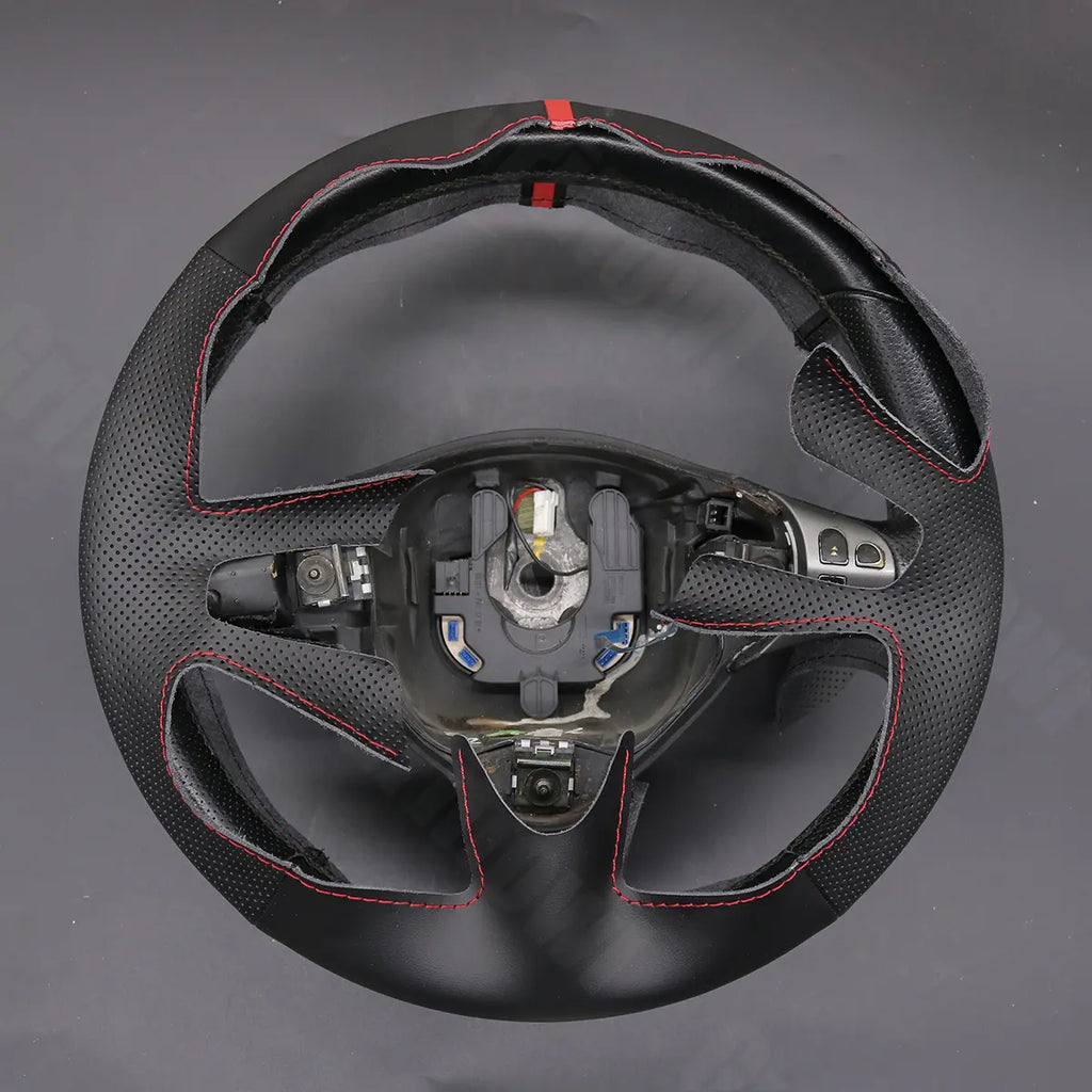 Griffowl Steering Wheel Cover for Bespoke Hatchback Alfa Romeo 147 Multi-Function 2000-2010. Elevate your interior with Griffowl's wrap and stitch kit.