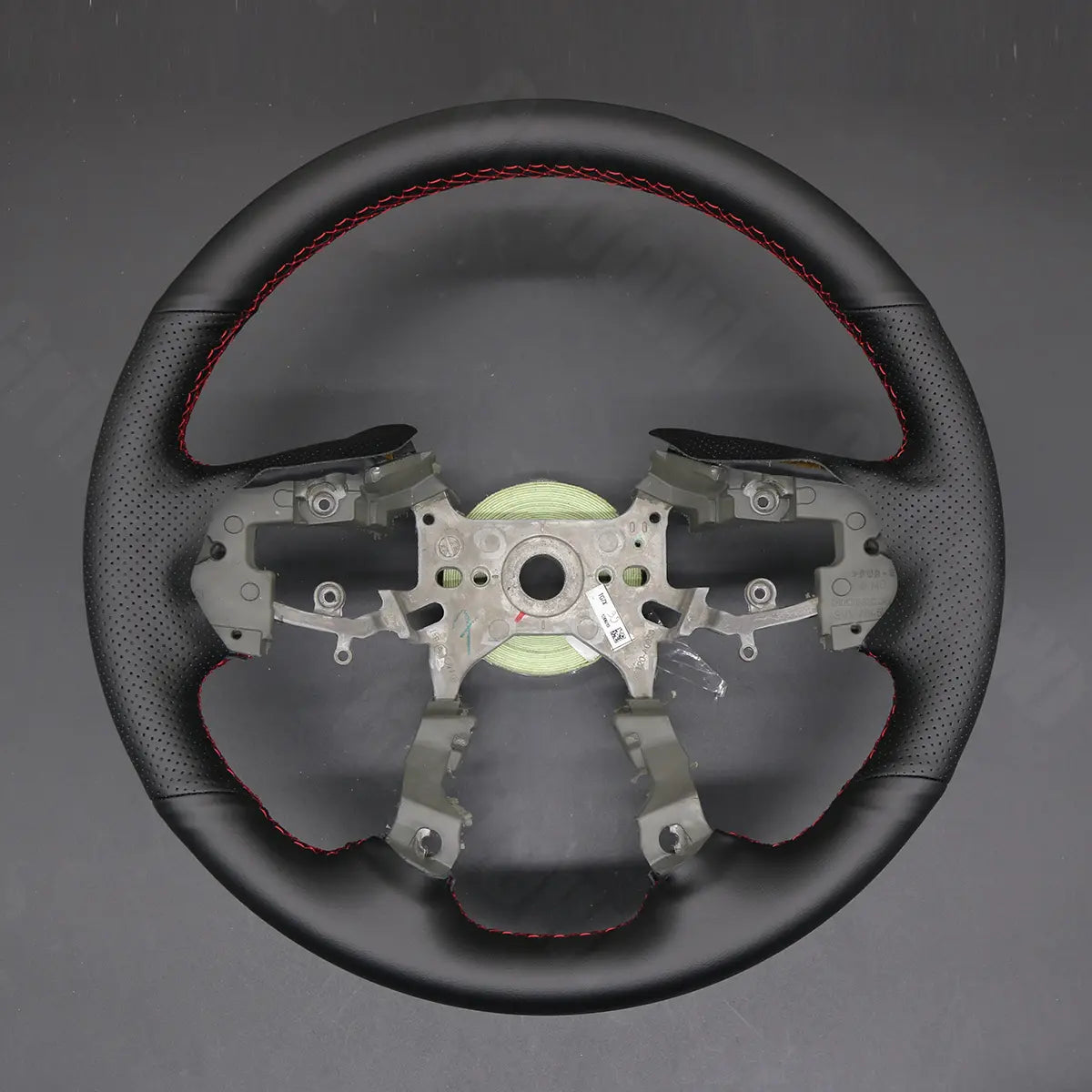Griffowl Steering Wheel Cover for Bespoke Hatchback Honda Odyssey 2018-2022. Perfect grip with our steering wheel wrap and custom interior touch.