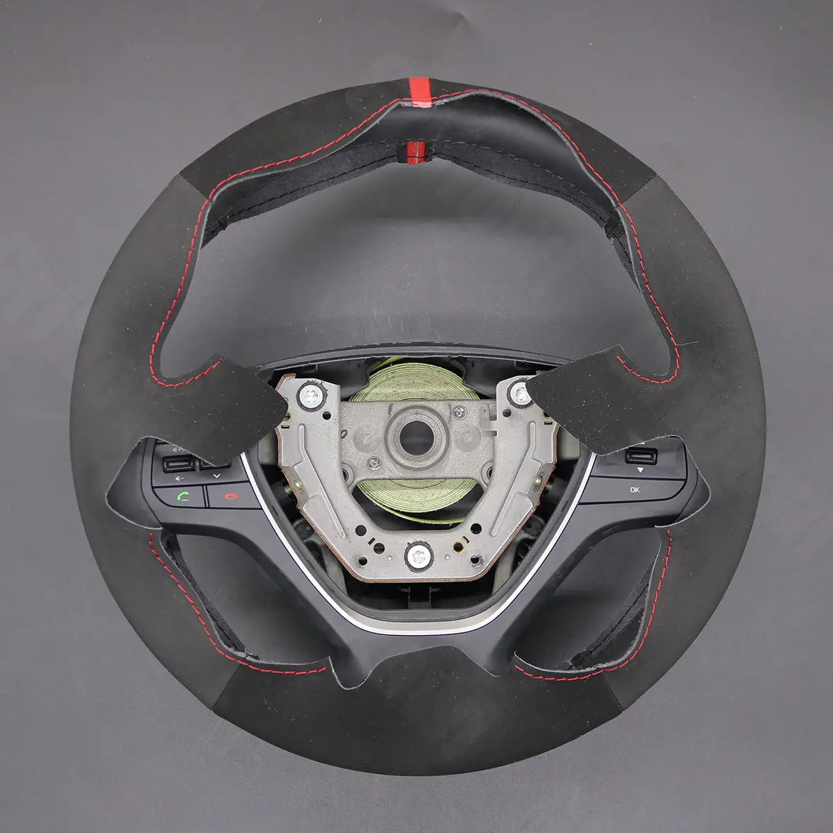Griffowl Steering Wheel Cover for Bespoke Hatchback Hyundai i10 i20 2013-2020. Griffowl's interior mod with hand-sewn DIY steering wheel kit.
