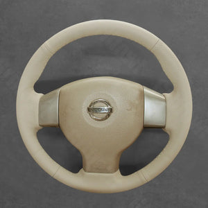 Griffowl Steering Wheel Cover for Bespoke Hatchback Nissan Note Versa Note Tiida 2004-2012. Elevate your interior with Griffowl's wrap and stitch kit.

