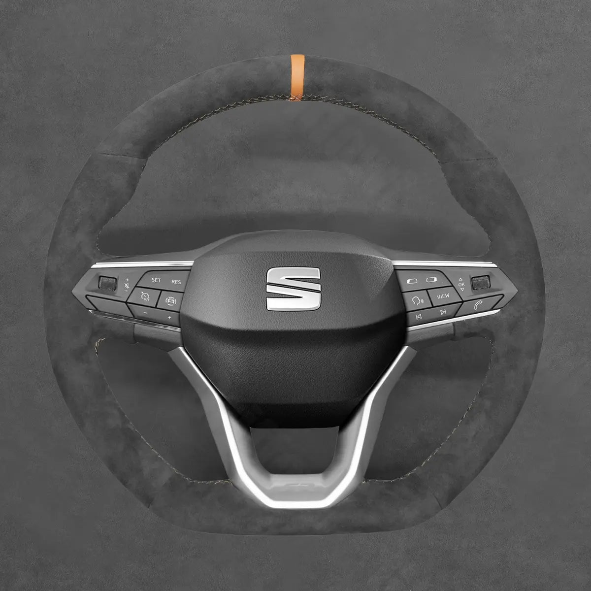 Griffowl Steering Wheel Cover for Bespoke Hatchback Seat Ibiza 6F Leon IV 2020-2025. Hand-sewn kit for drivers seeking precision and comfort.
