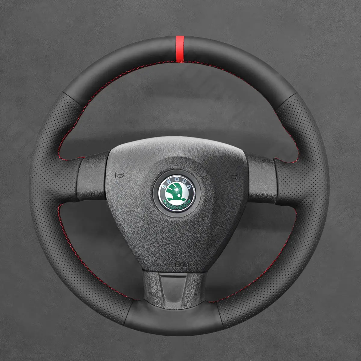 Griffowl Steering Wheel Cover for Bespoke Hatchback Skoda Octavia Fabia II 2004-2008. Hand-sewn kit for drivers seeking precision and comfort.
