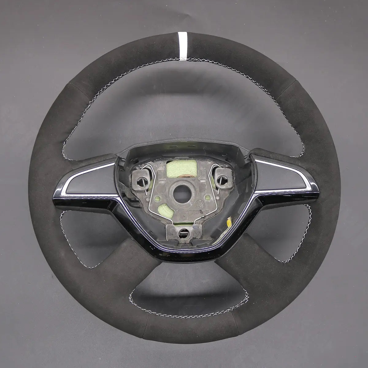 Griffowl Steering Wheel Cover for Bespoke Hatchback Skoda Roomster Octavia Superb 2013-2015. Elevate your interior with Griffowl's wrap and stitch kit.
