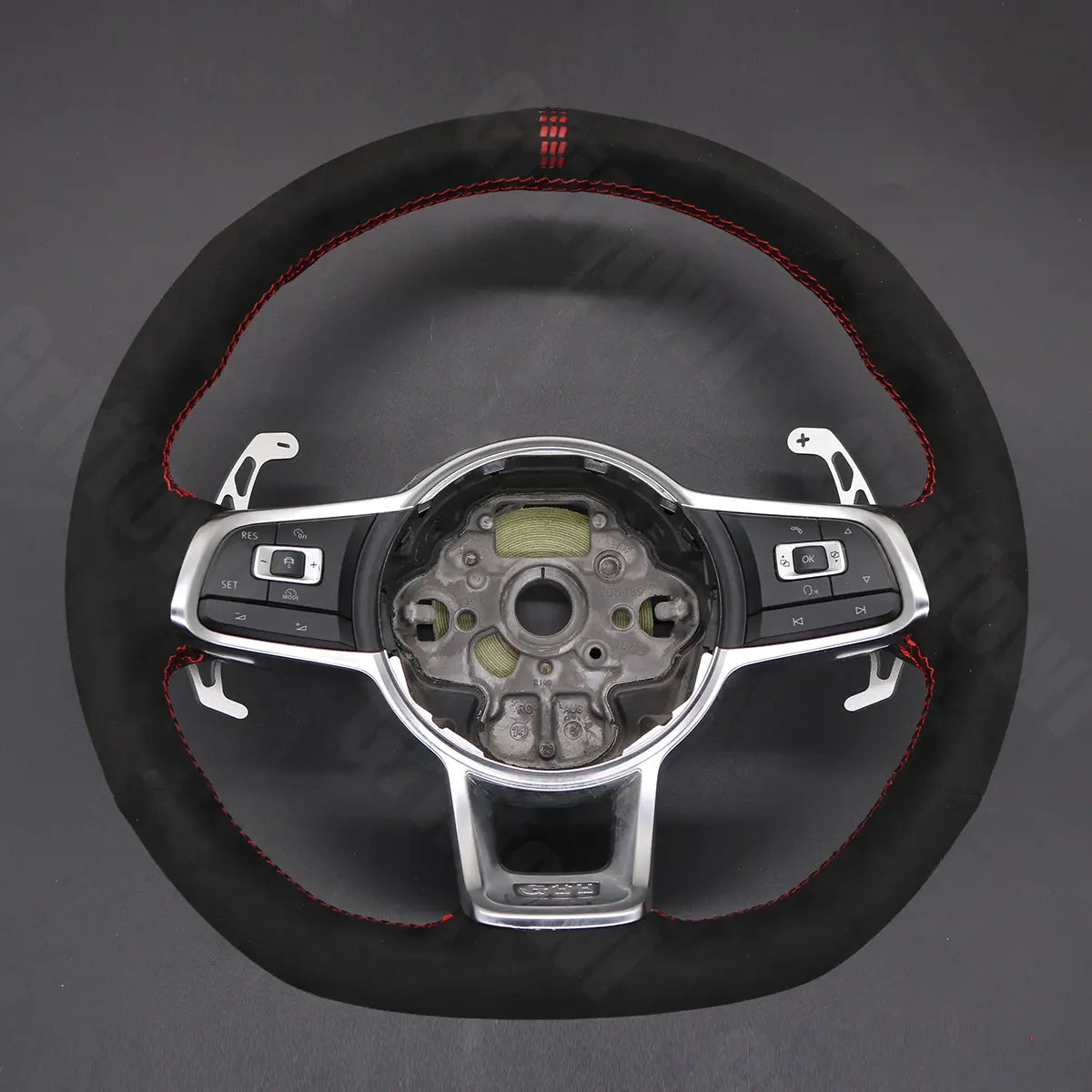 Griffowl Steering Wheel Cover for Bespoke Hatchback Volkswagen VW Golf GTI GTD GTE R Mk7 Polo R Line Mk5 Mk6 Scirocco Up! GTI Touran R Line 2014-2022. Compact, hand-sewn DIY wrap for quick interior mods and grip upgrade.
