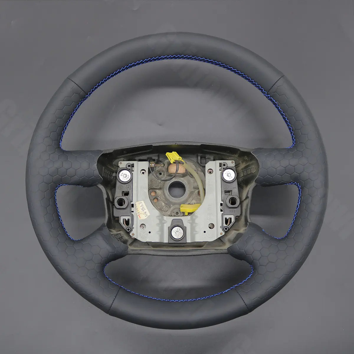 Griffowl Steering Wheel Cover for Bespoke Hatchback Volkswagen VW Golf Mk4 Sharan Transporter T4 T5 1997-2010. Turn every drive into a luxury experience.
