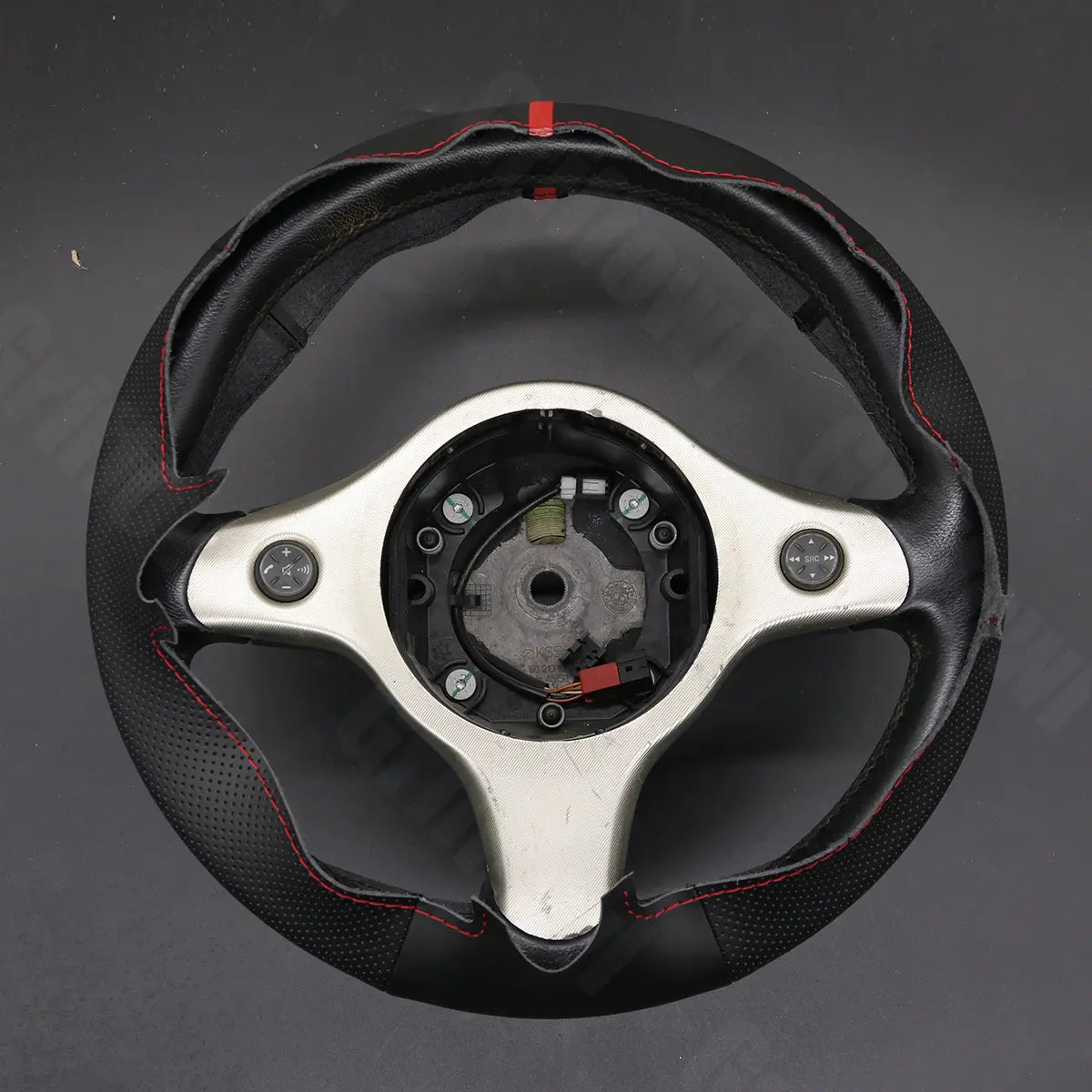 Griffowl Steering Wheel Cover for Customized Sedan Alfa Romeo 159 2006-2012. Perfect grip with our steering wheel wrap and custom interior touch.