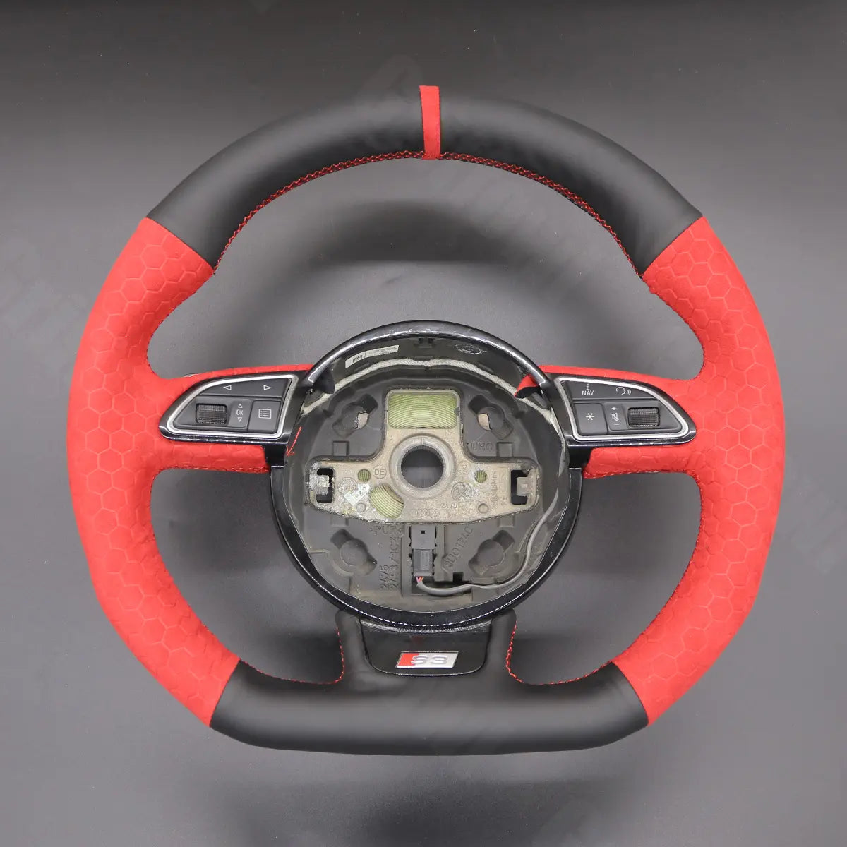 Griffowl Steering Wheel Cover for Customized Sedan Audi A5 A7 RS5 RS7 S3 S4 S5 S6 S7 2012-2018. Elevate your interior with Griffowl's wrap and stitch kit.
