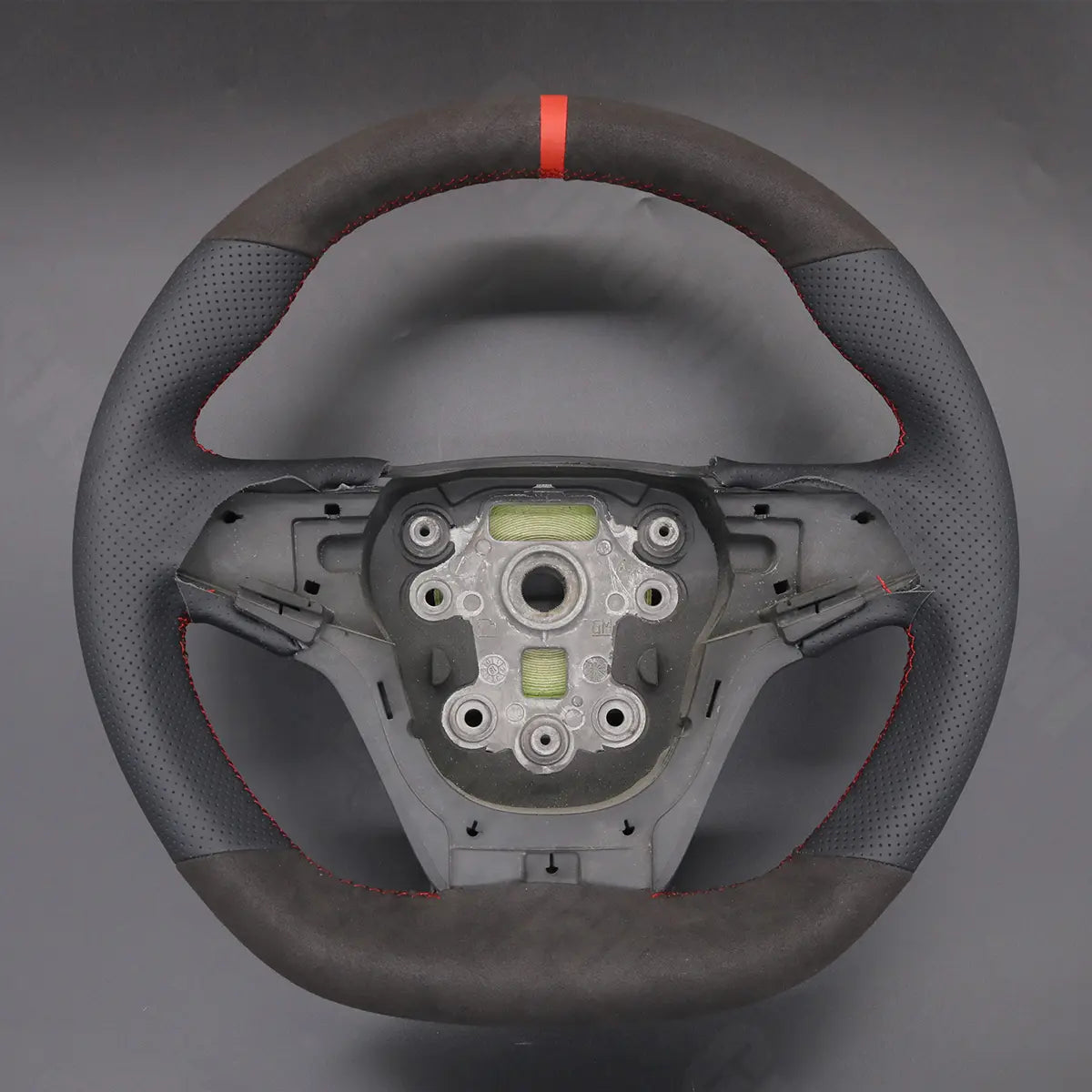 Griffowl Steering Wheel Cover for Customized Sedan Holden Commodore Calais Caprice 2013-2017. Elevate your interior with Griffowl's wrap and stitch kit.
