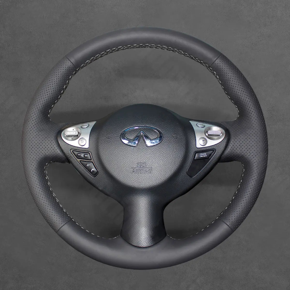 Griffowl Steering Wheel Cover for Customized Sedan Infiniti Sentra Maxima 2009-2019. Hand-sewn kit for drivers seeking precision and comfort.
