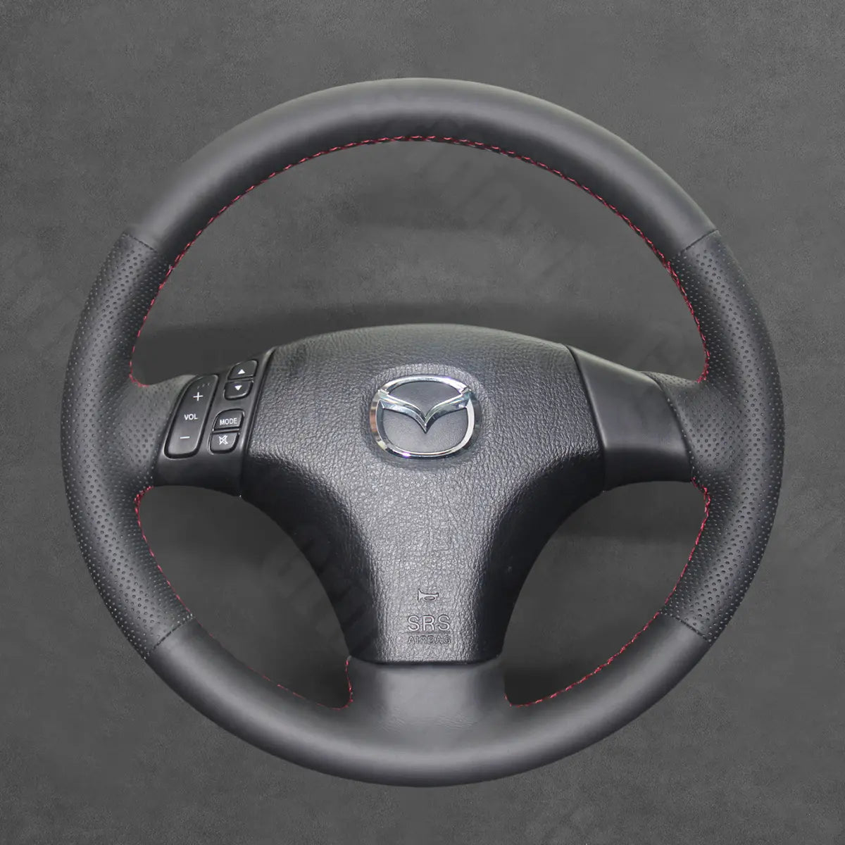 Griffowl Steering Wheel Cover for Customized Sedan Mazda 3 Axela 6 Atenza 2002-2008. Hand-sewn kit for drivers seeking precision and comfort.