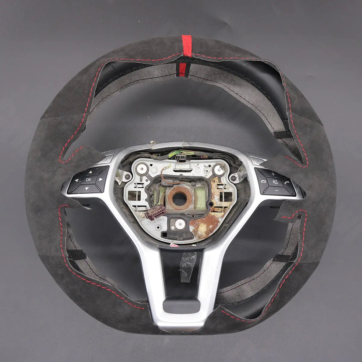 Griffowl Steering Wheel Cover for Customized Sedan Mercedes Benz C E GLS W204 W212 C218 2012-2015. Hand-sewn DIY kit blends grip, function, and style inside.