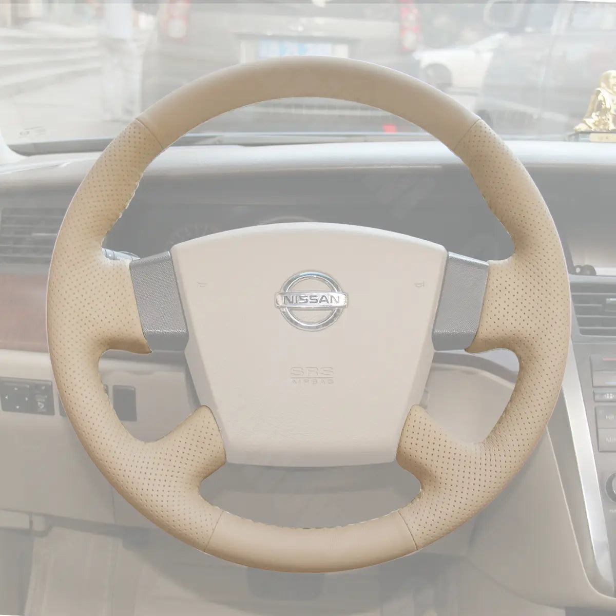 Griffowl Steering Wheel Cover for Customized Sedan Nissan Maxima A34 Teana 2003-2007. Hand-sewn kit for drivers seeking precision and comfort.
