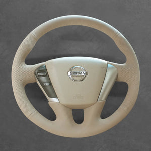 Griffowl Steering Wheel Cover for Customized Sedan Nissan Maxima A35 Teana 2008-2013. Hand-sewn kit for drivers seeking precision and comfort.
