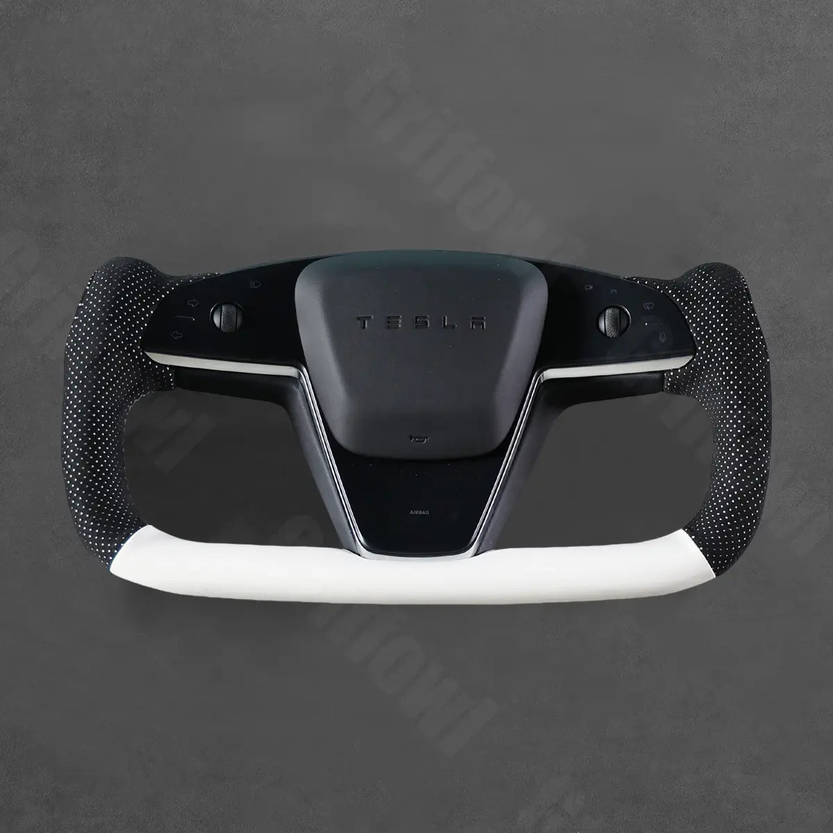 Griffowl Steering Wheel Cover for Customized Sedan Tesla Model S Yoke Plaid 2021-2025. Elevate your interior with Griffowl's wrap and stitch kit.
