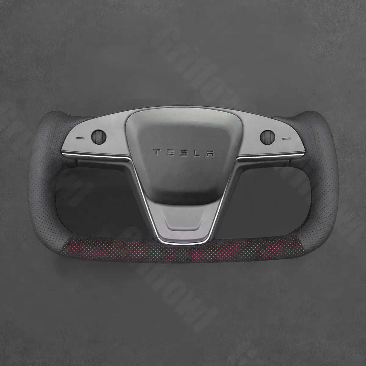Griffowl Steering Wheel Cover for Customized Sedan Tesla Model S Yoke Plaid 2021-2025. Elevate your interior with Griffowl's wrap and stitch kit.
