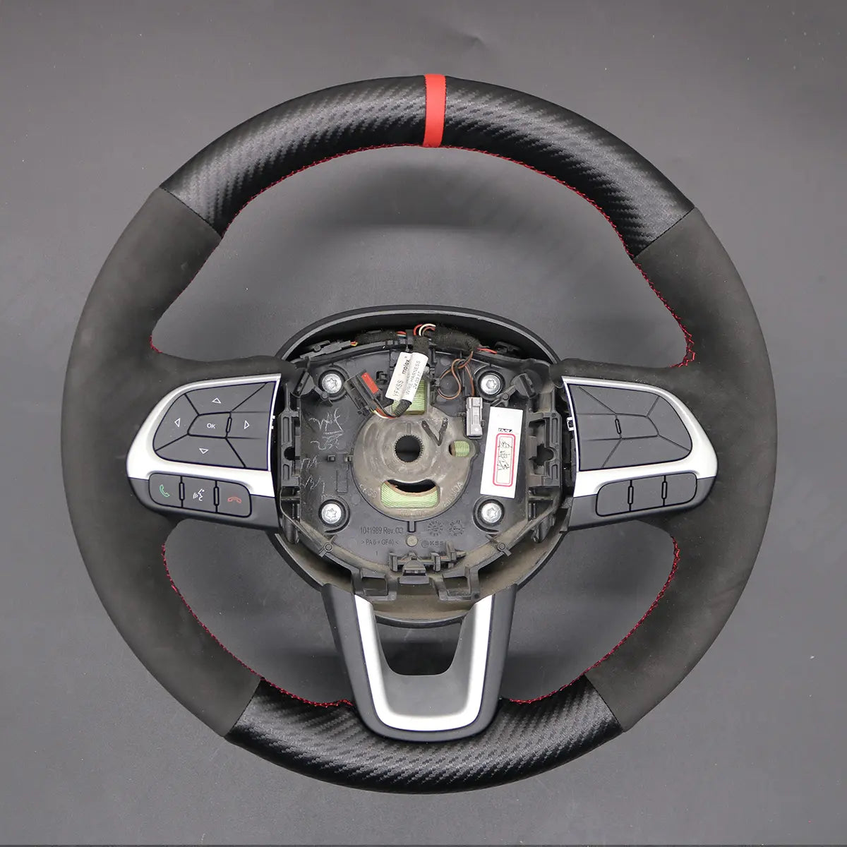 Griffowl Steering Wheel Cover for DIY Pickup Fiat Toro 2016-2025. Griffowl's interior mod with hand-sewn DIY steering wheel kit.