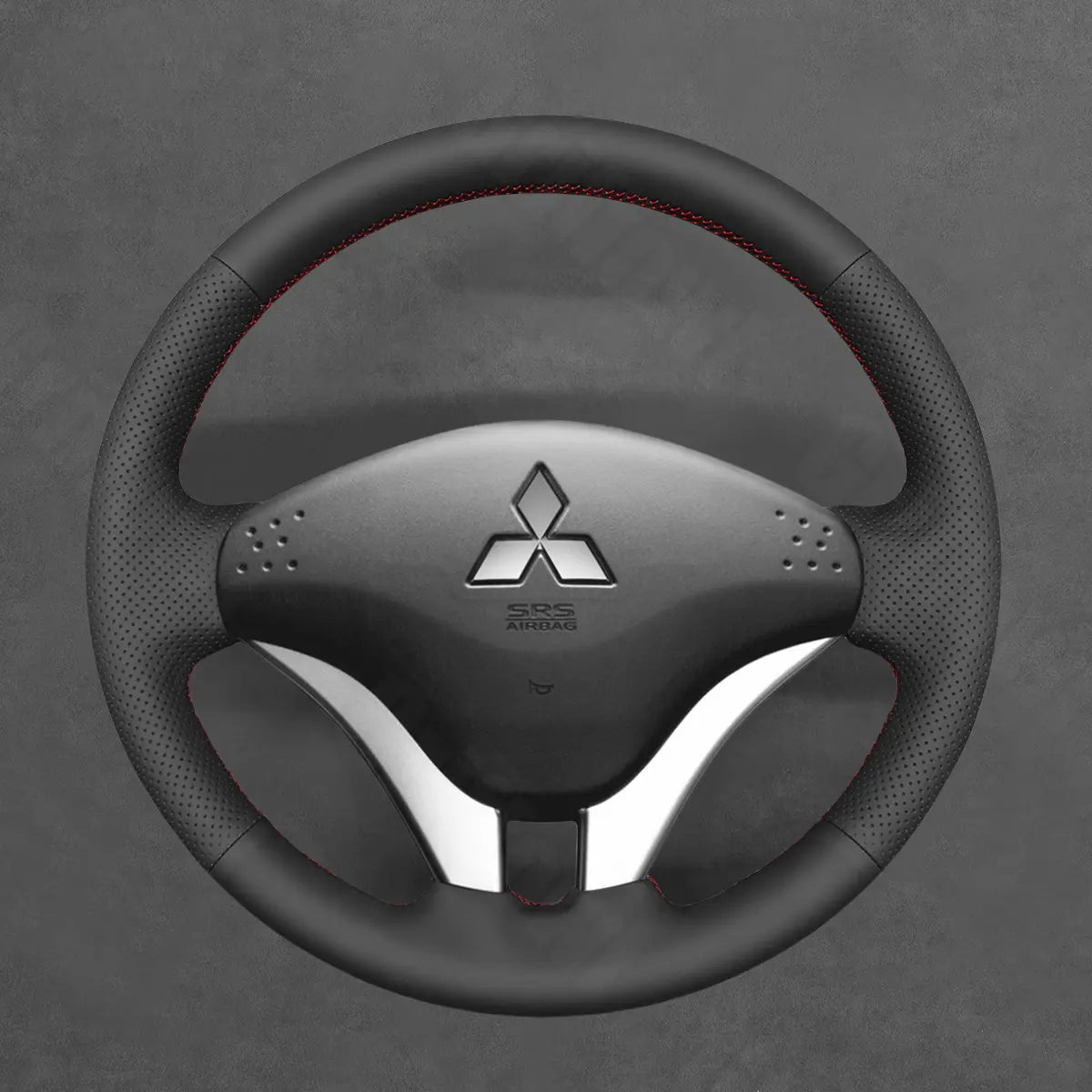 Griffowl Steering Wheel Cover for DIY Pickup Mitsubishi L200 Triton 2006-2015. Griffowl's interior mod with hand-sewn DIY steering wheel kit.
