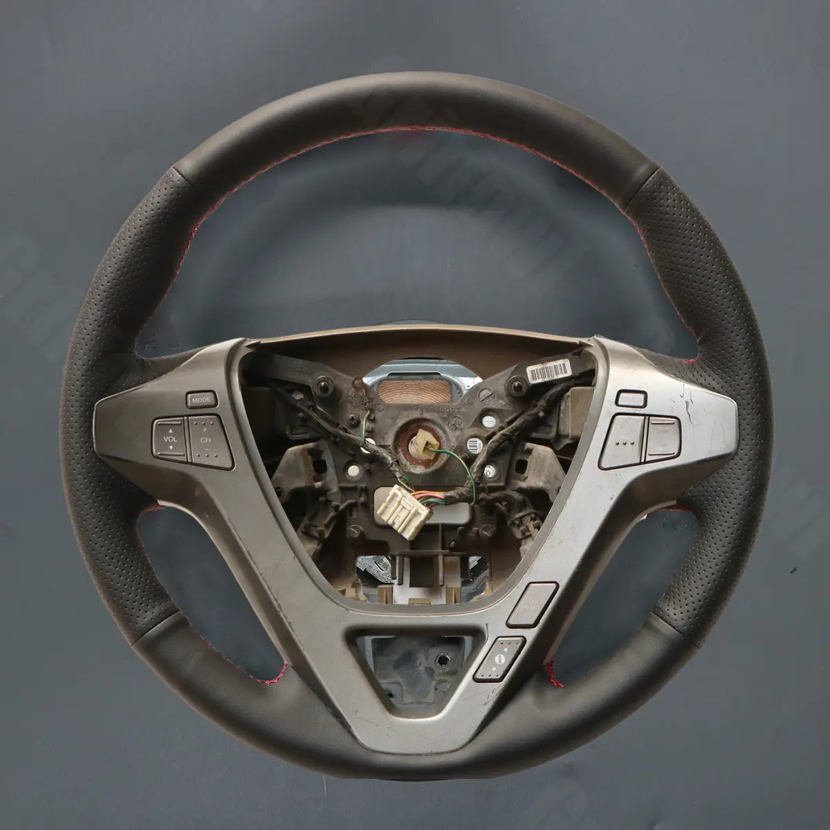 Griffowl Steering Wheel Cover for Personalized SUV Acura MDX 2007-2013. Perfect grip with our steering wheel wrap and custom interior touch.
