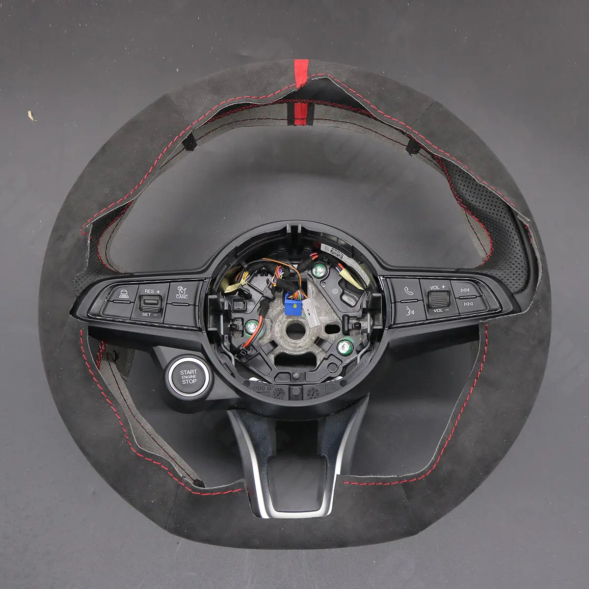 Griffowl Steering Wheel Cover for Personalized SUV Alfa Romeo Stelvio Tonale 2020-2025. Elevate your interior with Griffowl's wrap and stitch kit.