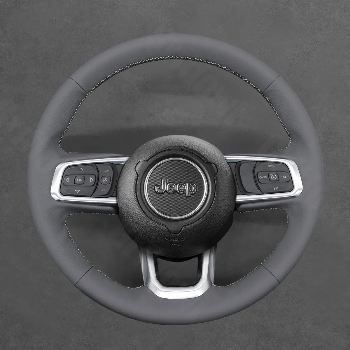 Griffowl Steering Wheel Cover for Personalized Jeep Wrangler Unlimited GladiatorJT 2018-2025. Hand-sewn kit for drivers seeking precision and comfort.