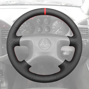 Griffowl Steering Wheel Cover for Personalized SUV Mitsubishi Pajero Montero Shogun 2000-2006. Elevate your interior with Griffowl's wrap and stitch kit.
