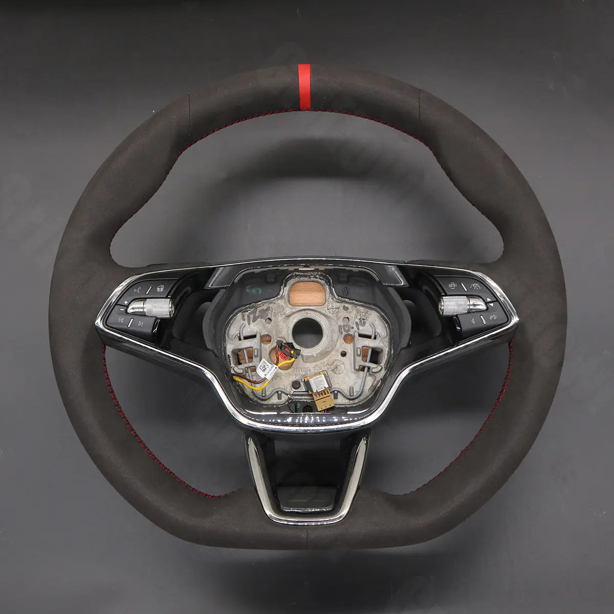 Griffowl Steering Wheel Cover for Personalized SUV Skoda Enyaq Elroq 2022-2025. For refined interior upgrades using our wrap and stitch kit.
