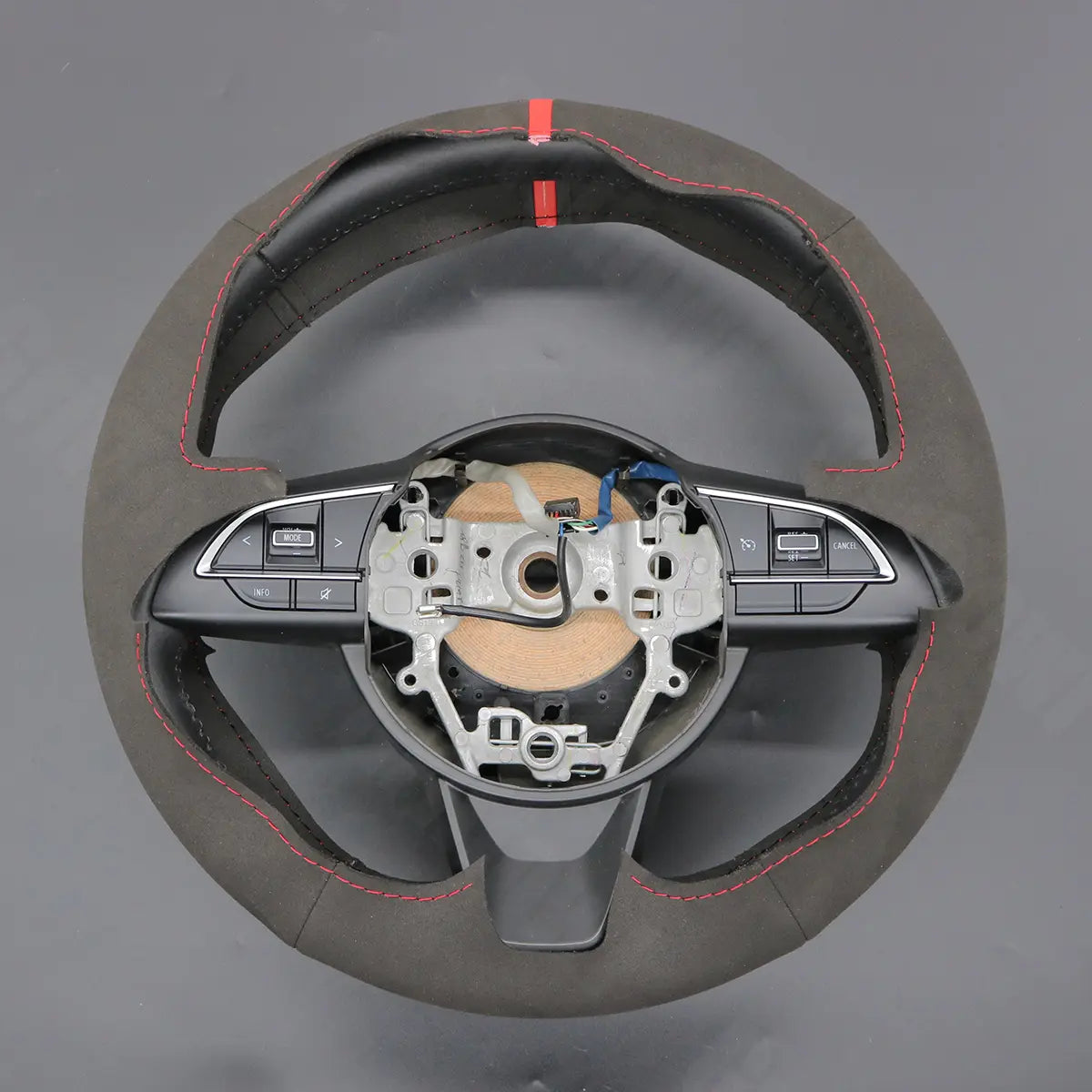 Griffowl Steering Wheel Cover for Personalized SUV Suzuki Jimny 2019-2025. Perfect grip with our steering wheel wrap and custom interior touch.