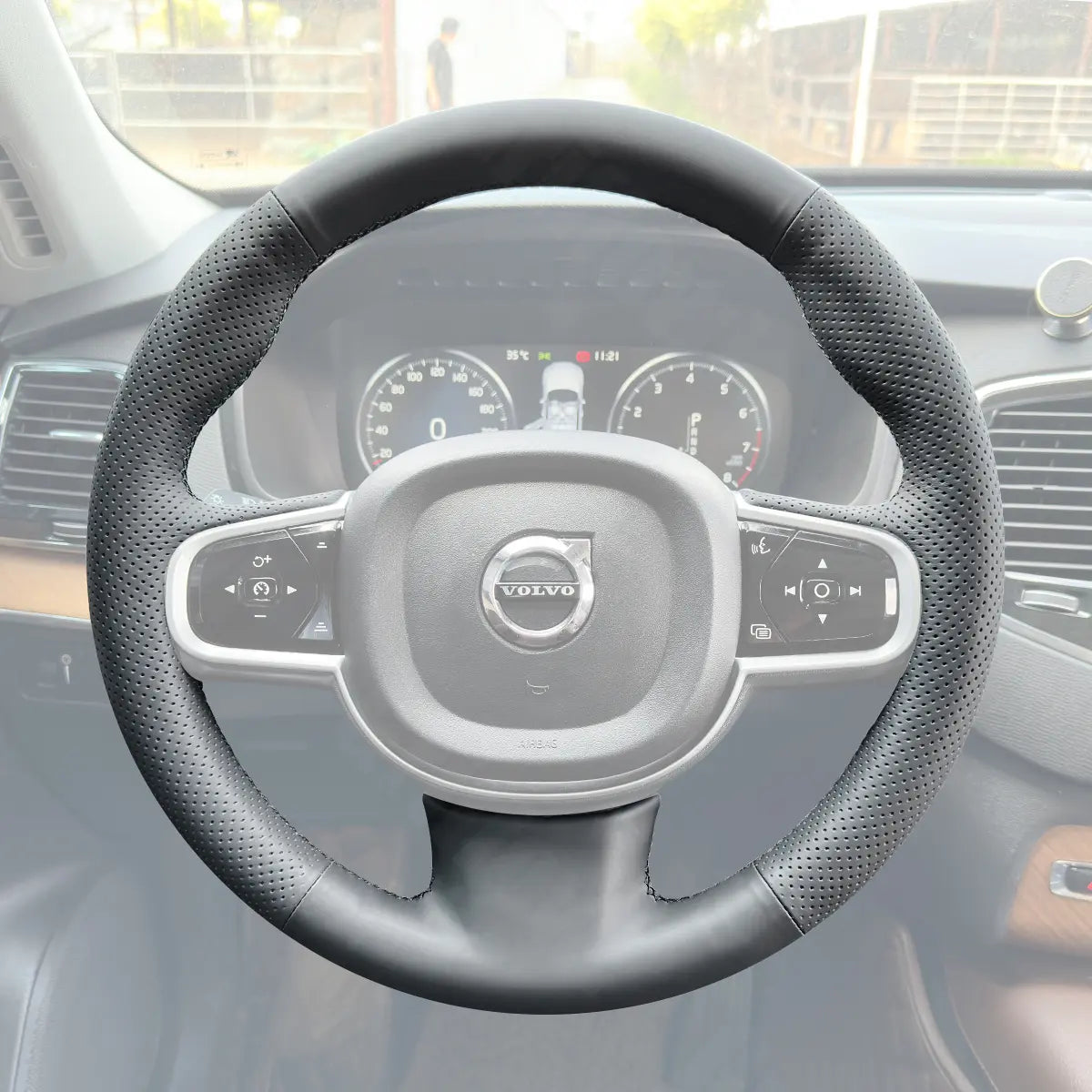 Griffowl Steering Wheel Cover for Personalized SUV Volvo XC60 XC90 2015-2025. Griffowl's interior mod with hand-sewn DIY steering wheel kit.

