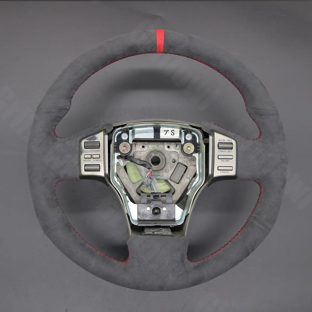 Griffowl Steering Wheel Cover for Infiniti G35 2003-2006. Griffowl's interior mod with hand-sewn DIY steering wheel kit.
